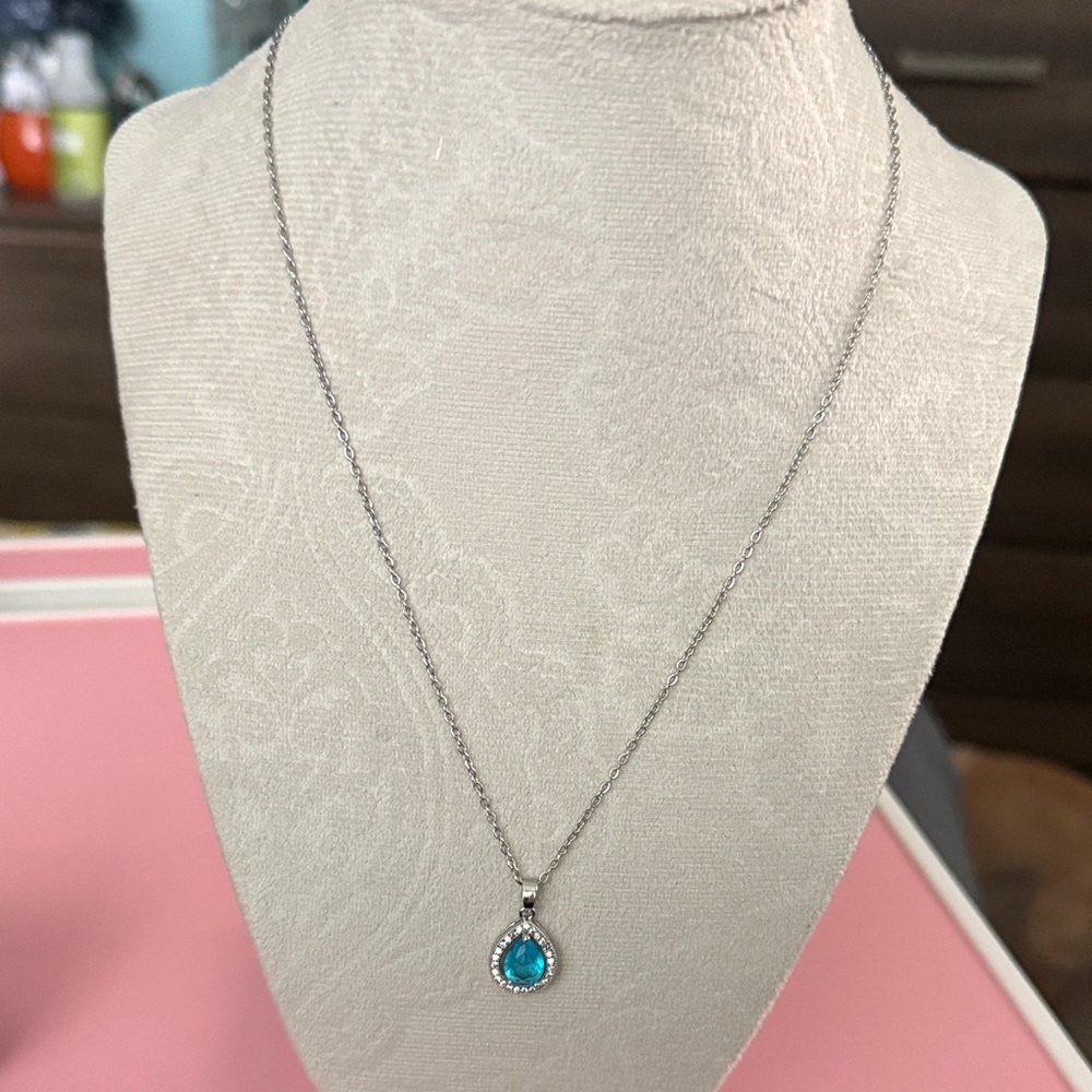 Elegant Silver Necklace with cz’s and Blue Gemstone
